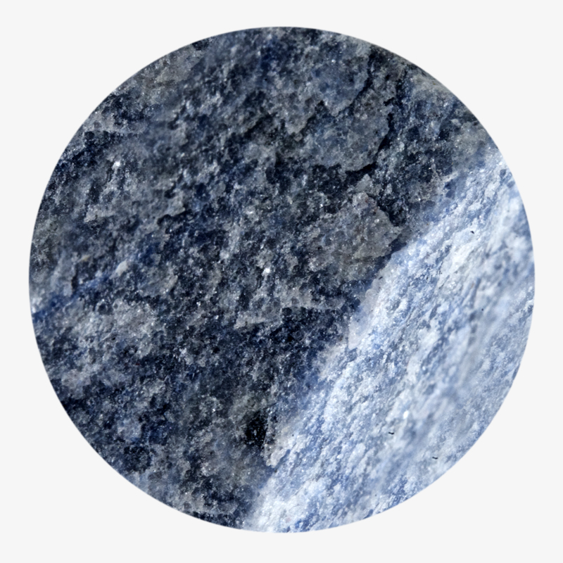 BAMink-Némo Welter-Quartz bleu-sous-verre-visuel 01 Visuel 01 de la collection Quartz bleu