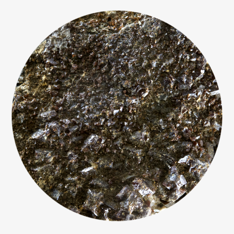 BAMink-Némo Welter-Vanadinite-sous-verre-visuel 03 Visuel 03 de la collection Vanadinite