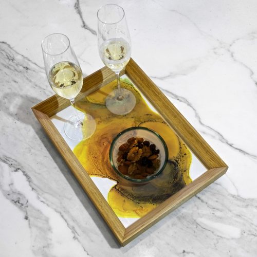 Serving tray by Yannick Pirson